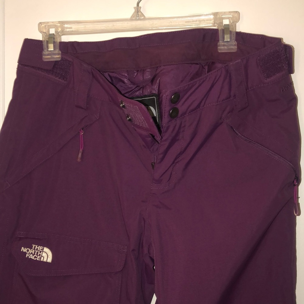 Woman’s North Face Snow pants Size M Purple